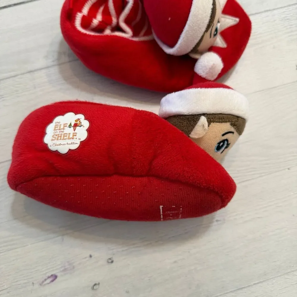 Elf on the shelf kids slippers‎ size 7/8